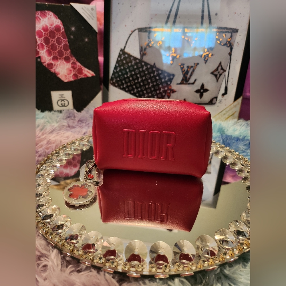 NEW Dior Beauty Pouch w/ DIOR KEYCHAIN & Box!